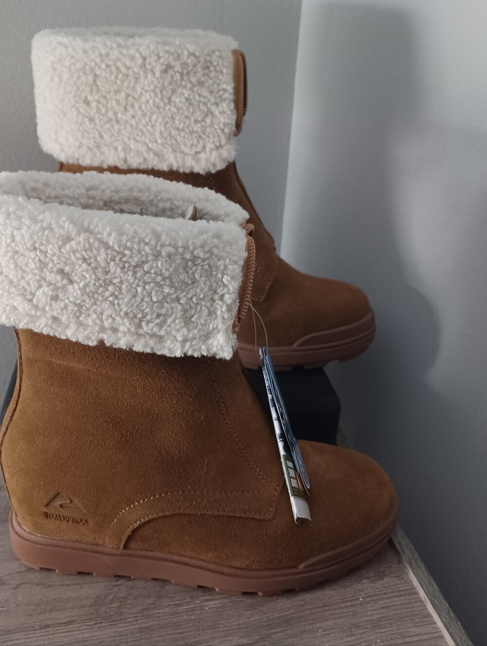Ozark Trail Waterproof Snowboots Wedges Sz 6